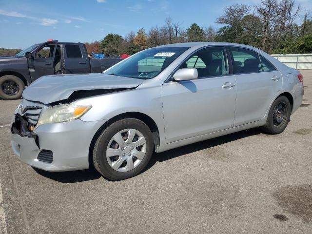 2011 TOYOTA CAMRY BASE, 