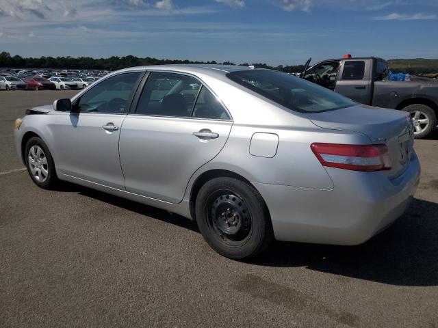 4T4BF3EK6BR088424 - 2011 TOYOTA CAMRY BASE SILVER photo 2