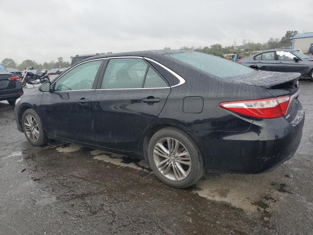 4T1BF1FK2HU346248 - 2017 TOYOTA CAMRY LE შავი ფოტო 2