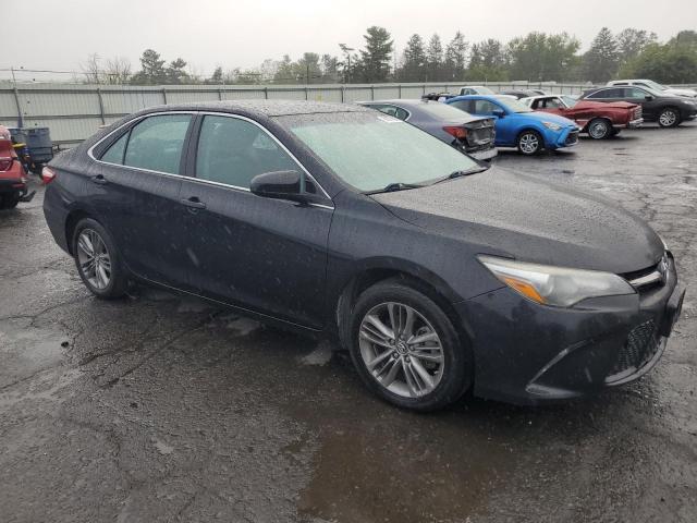 4T1BF1FK2HU346248 - 2017 TOYOTA CAMRY LE შავი ფოტო 4