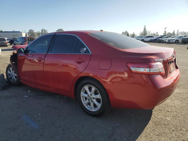 4T1BF3EK2BU596464 - 2011 TOYOTA CAMRY BASE RED photo 2