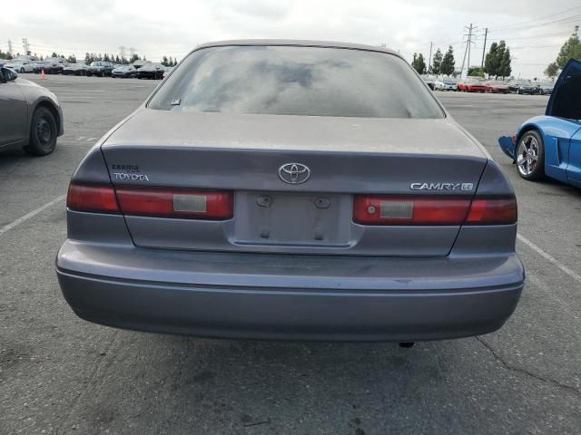 JT2BG28K1X0361939 - 1999 TOYOTA CAMRY LE GRAY photo 6