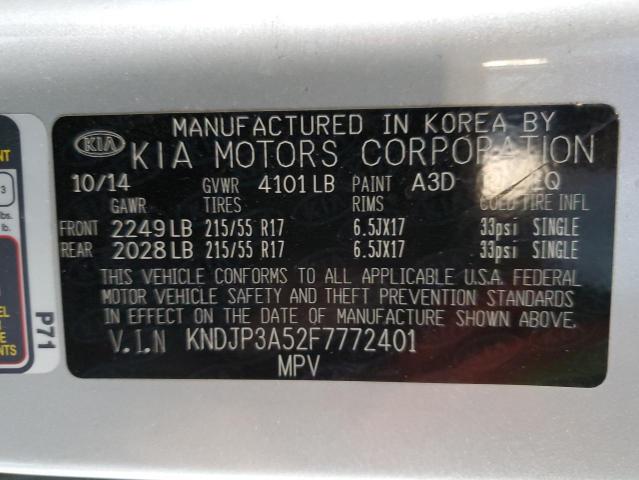 KNDJP3A52F7772401 - 2015 KIA SOUL + SILVER photo 12