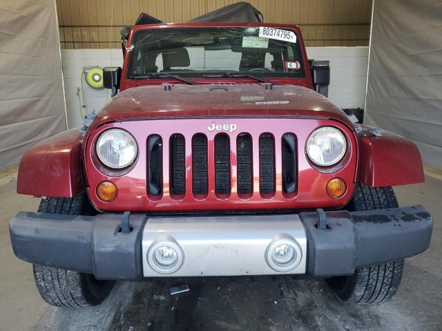 1J4AA5D13BL570314 - 2011 JEEP WRANGLER SAHARA Rojo foto 5