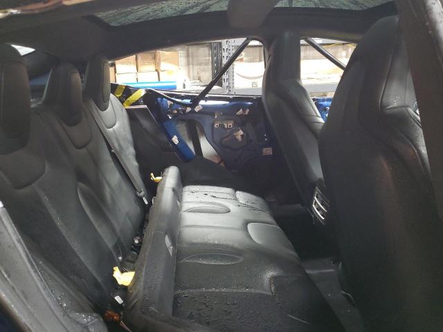 5YJSA1E25FF109733 - 2015 TESLA MODEL S ლურჯი ფოტო 10