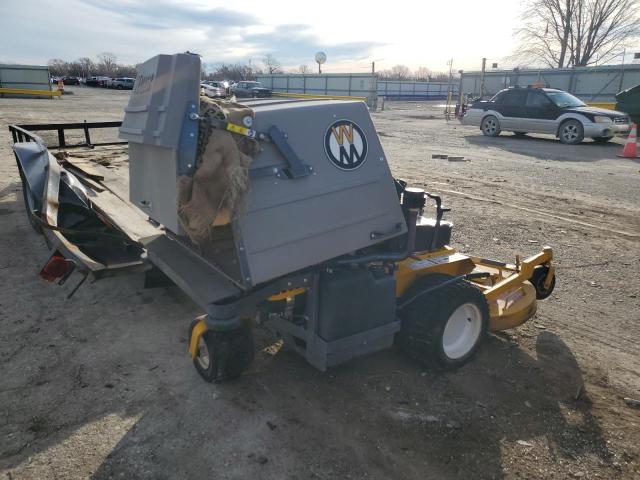 D4125241 - 2022 WALK MOWER YELLOW photo 4