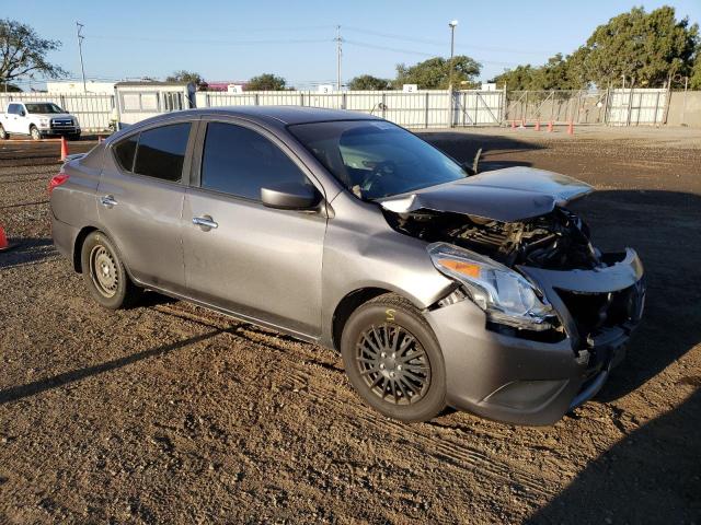 3N1CN7AP7HL853855 - 2017 NISSAN VERSA S GRAY photo 4