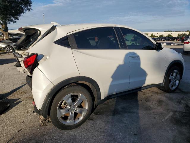 3CZRU5H36MM718981 - 2021 HONDA HR-V LX WHITE photo 3