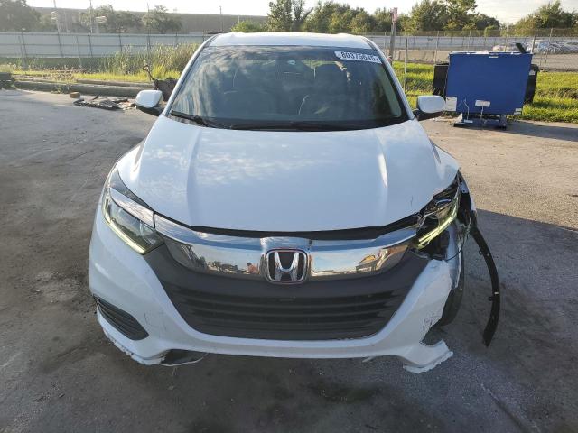 3CZRU5H36MM718981 - 2021 HONDA HR-V LX WHITE photo 5