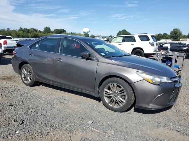 4T1BF1FK6GU203186 - 2016 TOYOTA CAMRY LE GRAY photo 4