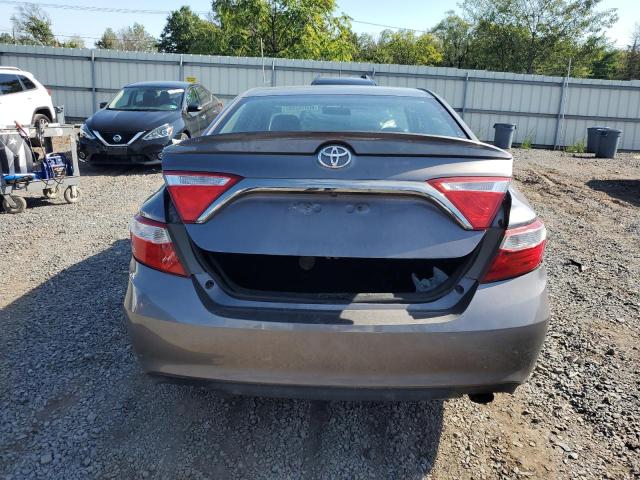 4T1BF1FK6GU203186 - 2016 TOYOTA CAMRY LE GRAY photo 6