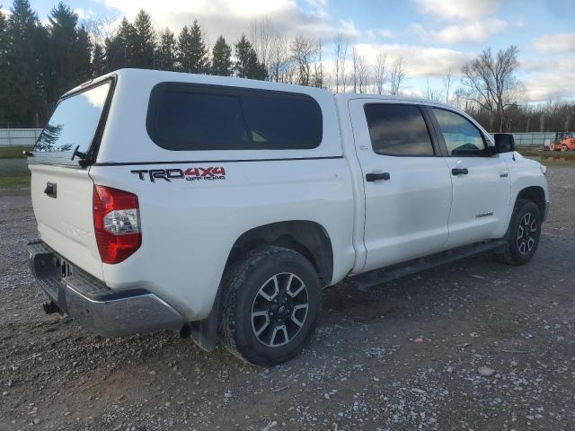 5TFDY5F15KX804165 - 2019 TOYOTA TUNDRA CREWMAX SR5 WHITE photo 3