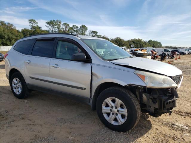 1GNLREED7AS153581 - 2010 CHEVROLET TRAVERSE LS SILVER photo 4