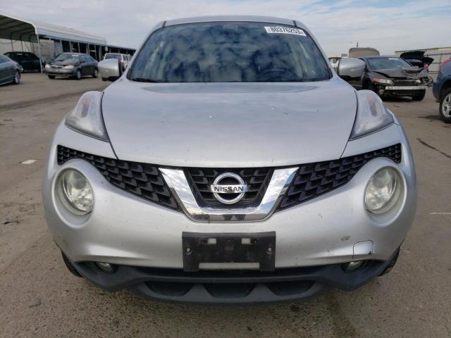 JN8AF5MV9FT553148 - 2015 NISSAN JUKE S SILVER photo 5