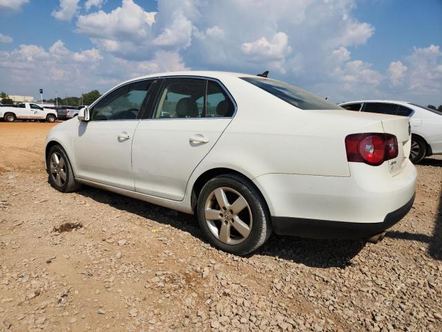 3VWRM71K68M013572 - 2008 VOLKSWAGEN JETTA SE WHITE photo 2