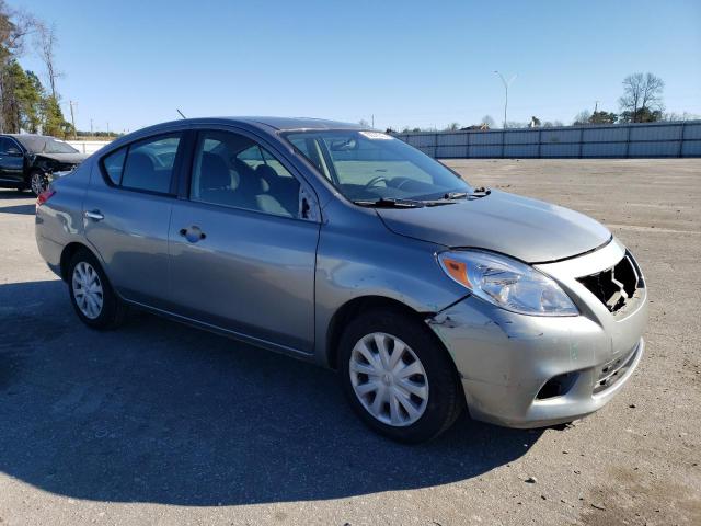 3N1CN7AP0DL856882 - 2013 NISSAN VERSA S SILVER photo 4