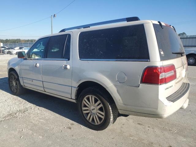 5LMJJ3H51BEJ07446 - 2011 LINCOLN NAVIGATOR L WHITE photo 2