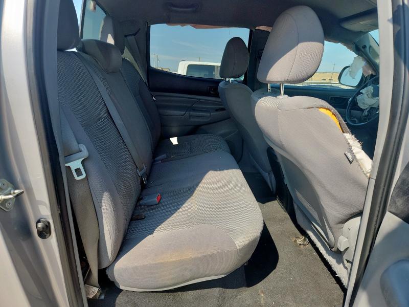 5TFJU4GN5FX079702 - 2015 TOYOTA TACOMA DOUBLE CAB PRERUNNER SILVER photo 10