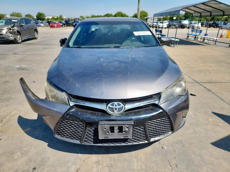 4T1BF1FK1HU435891 - 2017 TOYOTA CAMRY LE SILVER photo 5