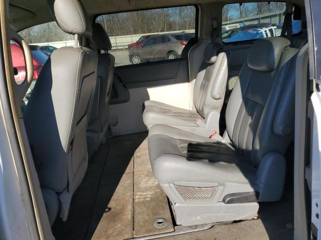 2A8HR54P38R791776 - 2008 CHRYSLER TOWN & COU TOURING WHITE photo 11