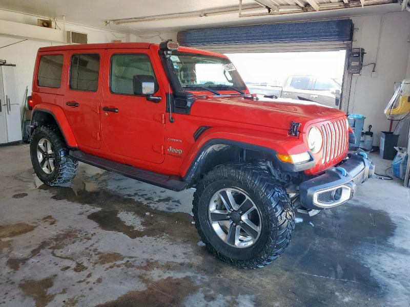 1C4HJXEN3LW213183 - 2020 JEEP WRANGLER UNLIMITED SAHARA RED photo 4