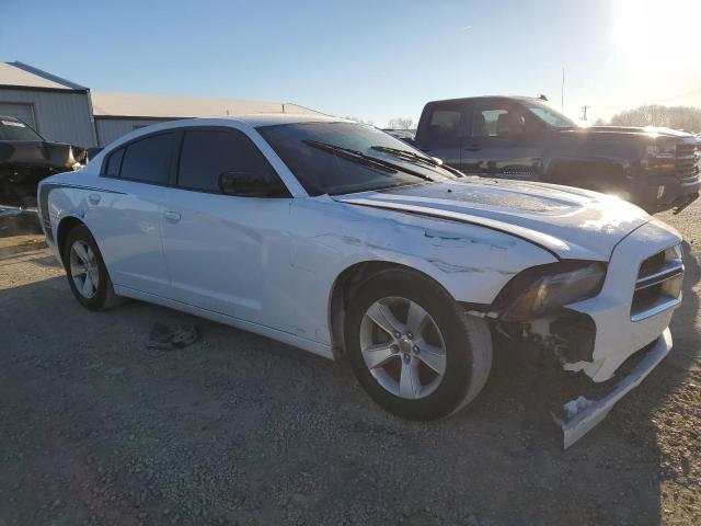 2C3CDXBG3DH537004 - 2013 DODGE CHARGER SE WHITE photo 4