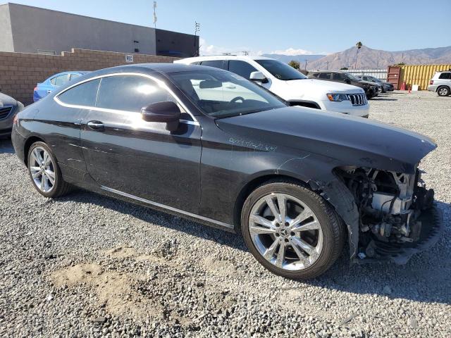 WDDWJ4JB4JF637279 - 2018 MERCEDES-BENZ C 300 შავი ფოტო 4