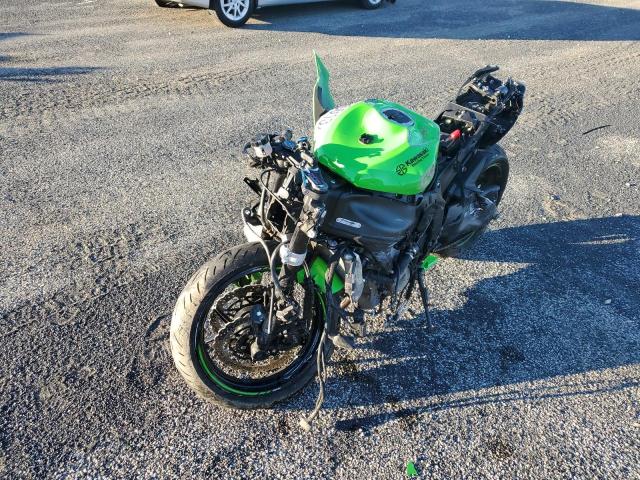 JKBZXJH13PA019190 - 2023 KAWASAKI ZX636 K GREEN photo 2