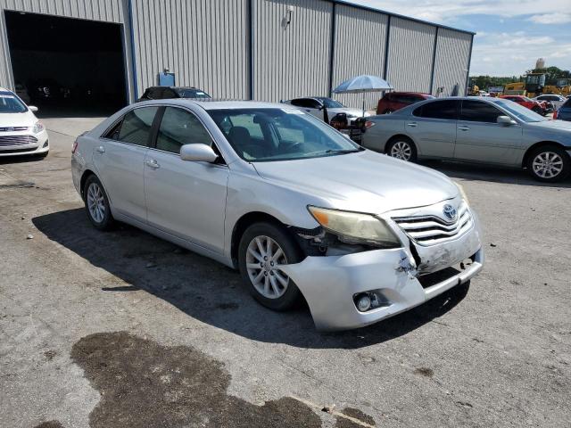 4T1BF3EK3AU063683 - 2010 TOYOTA CAMRY BASE SILVER photo 4