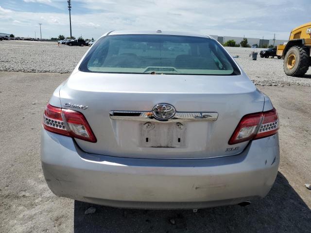 4T1BF3EK3AU063683 - 2010 TOYOTA CAMRY BASE SILVER photo 6