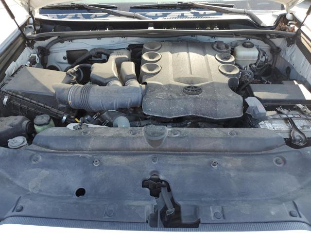 JTEBU5JRXJ5570434 - 2018 TOYOTA 4RUNNER SR5/SR5 PREMIUM Белый фото 11