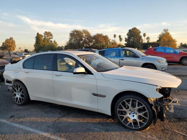 WBAKA8C55CCY37466 - 2012 BMW 750 I WHITE photo 4