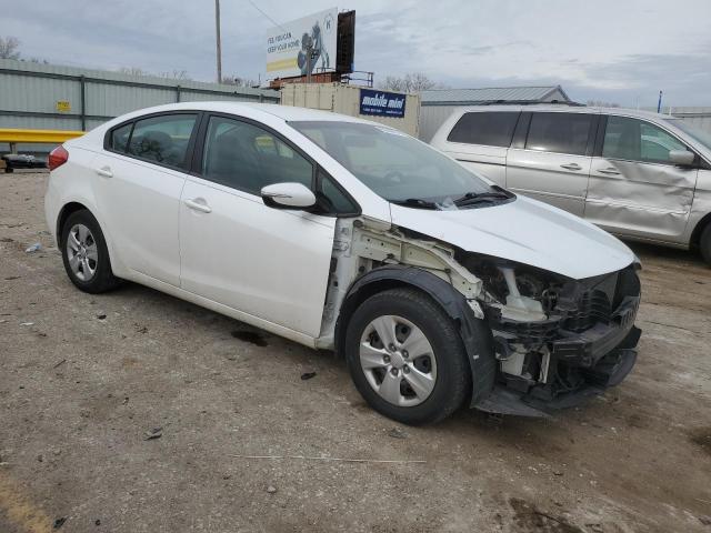 KNAFX4A61F5430919 - 2015 KIA FORTE LX WHITE photo 4