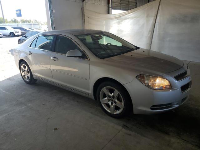 1G1ZH57B59F128774 - 2009 CHEVROLET MALIBU 1LT SILVER photo 4