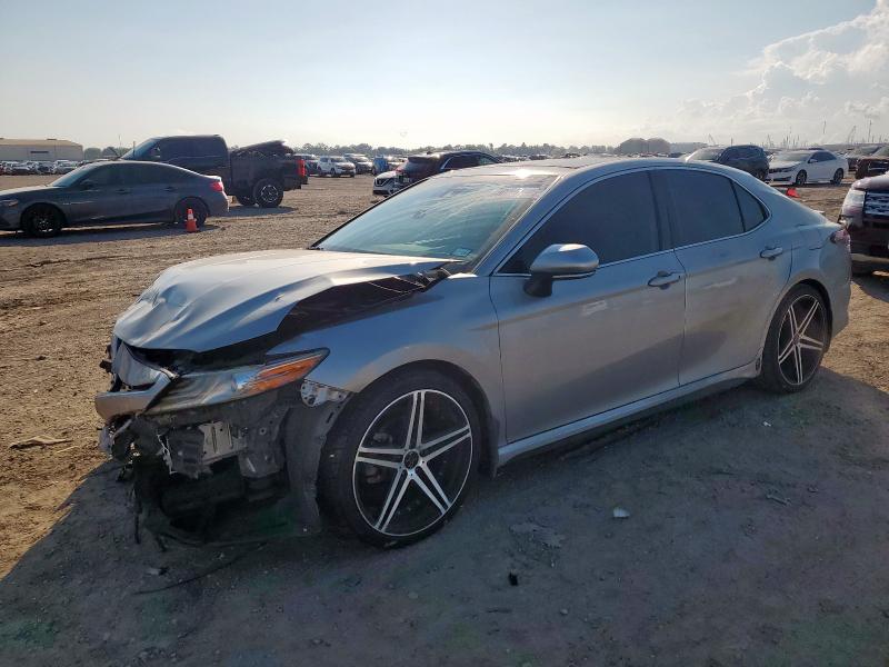 2019 TOYOTA CAMRY XSE, 