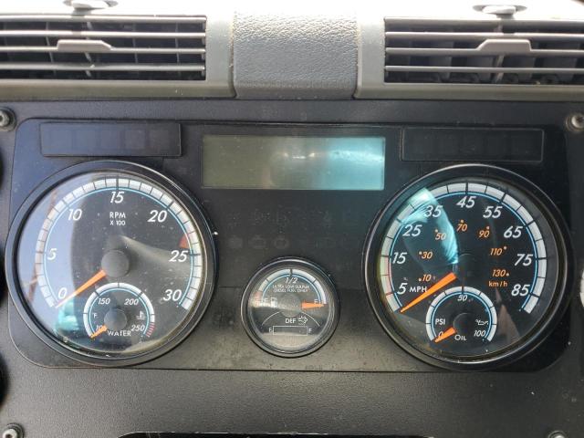 3AKJGLBG7FSGB6020 - 2015 FREIGHTLINER CASCADIA 1 GRAY photo 8