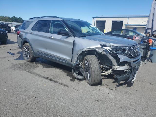 1FMSK8DH3NGA24109 - 2022 FORD EXPLORER XLT 银色 照片 4
