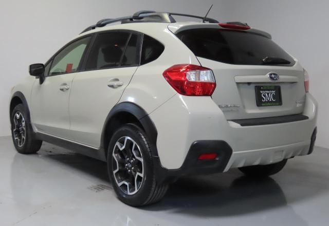 JF2GPABC1HH271705 - 2017 SUBARU CROSSTREK PREMIUM WHITE photo 4
