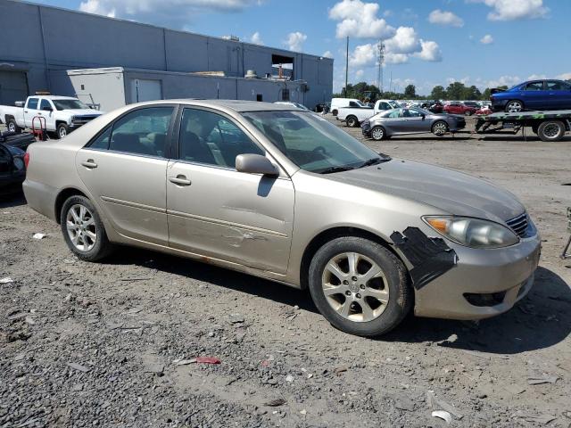 4T1BE30K75U027107 - 2005 TOYOTA CAMRY LE 金色 照片 4