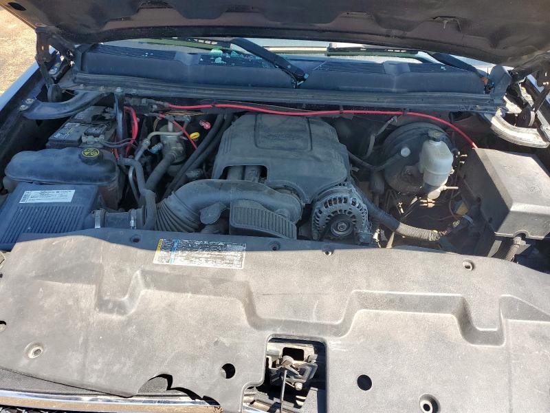 3GCEC13J18G253326 - 2008 CHEVROLET SILVERADO C1500 BLACK photo 11