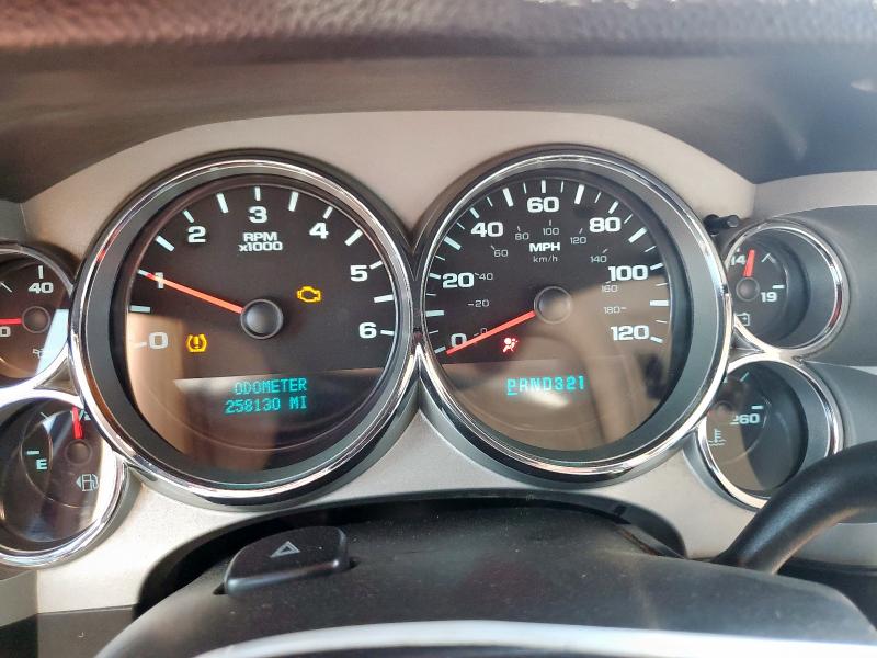 3GCEC13J18G253326 - 2008 CHEVROLET SILVERADO C1500 BLACK photo 9