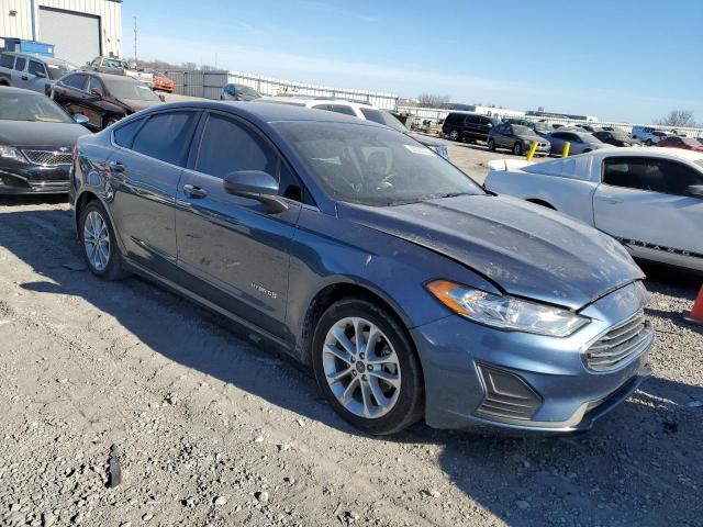 3FA6P0LU5KR220991 - 2019 FORD FUSION SE BLUE photo 4