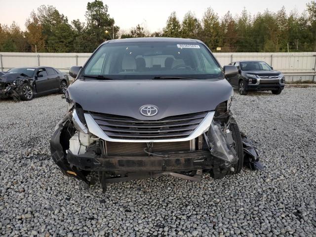 5TDKZ3DC0HS794477 - 2017 TOYOTA SIENNA LE GRAY photo 5