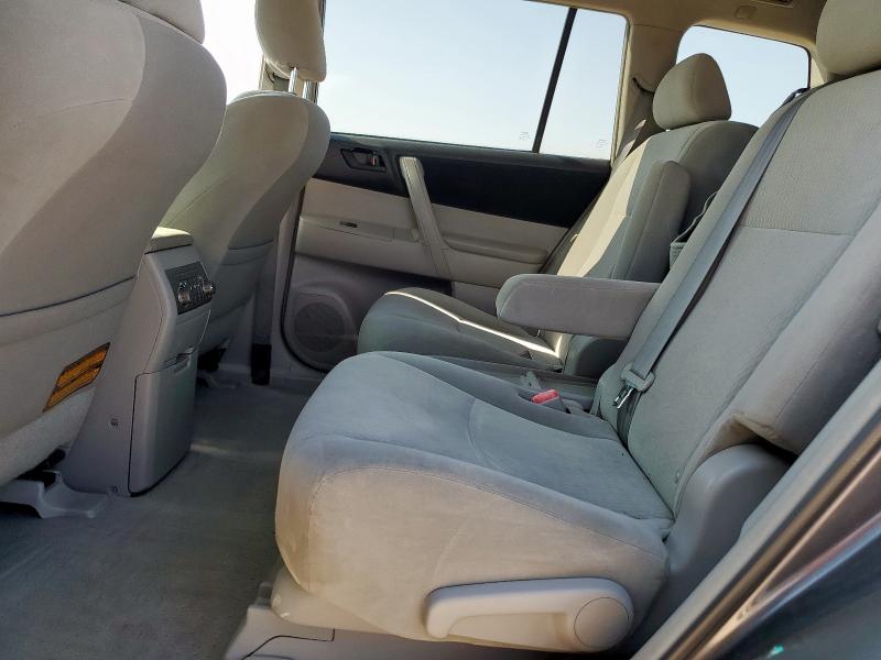 5TDZK3EH2AS015504 - 2010 TOYOTA HIGHLANDER GRAY photo 10