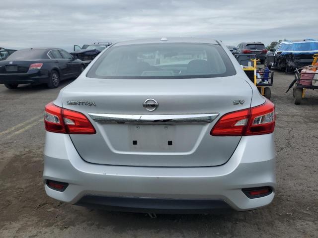 3N1AB7AP4JY346338 - 2018 NISSAN SENTRA S Gümüş fotoğraf 6