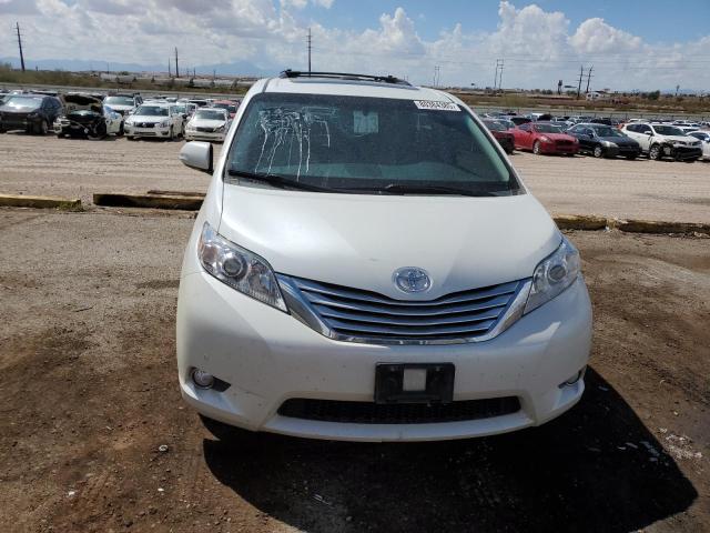 5TDYK3DC2DS301827 - 2013 TOYOTA SIENNA XLE WHITE photo 5