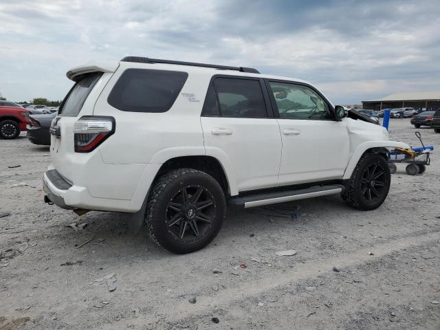JTEBU5JRXK5631055 - 2019 TOYOTA 4RUNNER SR5/SR5 PREMIUM თეთრი ფოტო 3