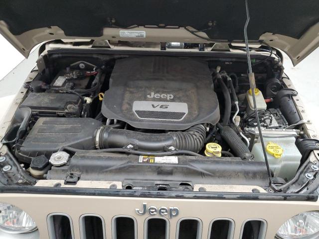 1C4BJWEG6GL236059 - 2016 JEEP WRANGLER U SAHARA TAN photo 11
