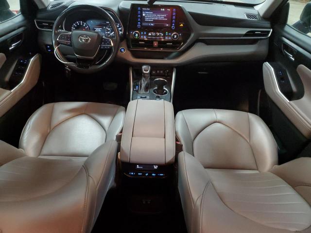 5TDGZRBH2MS076334 - 2021 TOYOTA HIGHLANDER XLE SILVER photo 8