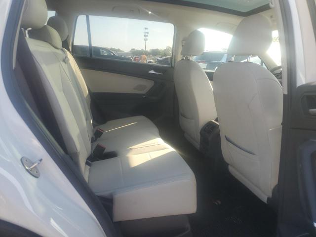 3VV2B7AX8LM133759 - 2020 VOLKSWAGEN TIGUAN SE WHITE photo 10